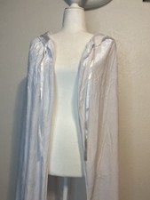 Biała aksamitna peleryna z kapturem Płaszcz Satynowe krawaty 60 długi jeden rozmiar Halloween Cosplay