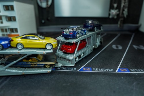 DCP 1/64 Peterbilt 389 CUSTOM MADE CAR HAULER - Picture 8 of 20