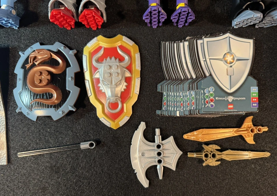 LEGO Castle Knights' Kingdom - FIGURE LOT 5 - Image 4 of 4