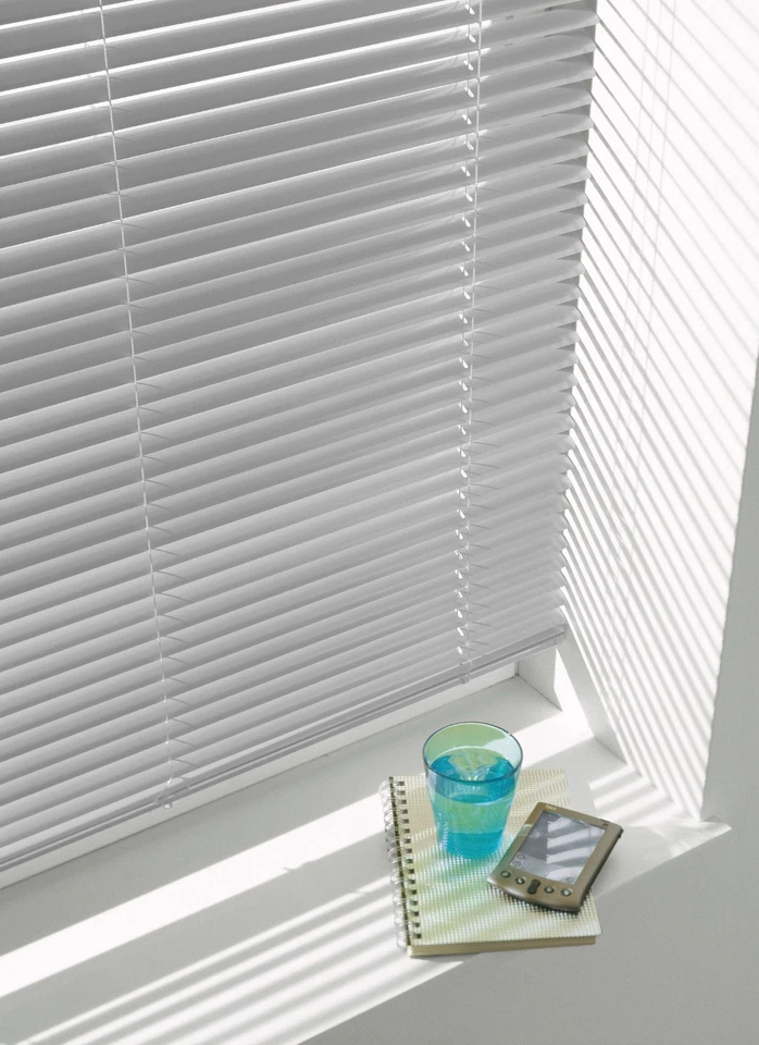 Gardinia Alu Jalousie, Aluminium Jalousette für Decken- oder Wandmontage Silber - Bild 4 von 4