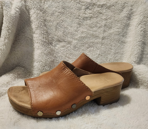 Dansko Giana Leather Studded Mule Clogs Brown Tan Heels Sandals 39 EU 8.5-9 US - Picture 6 of 14