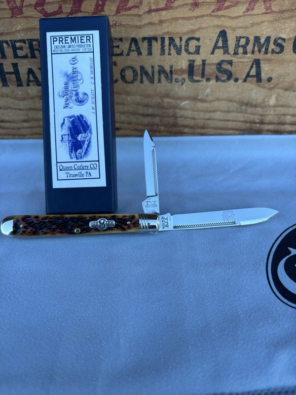 2005 Queen Schatt & Morgan New York Premier USA Bone 2 Blade English Jack Knife