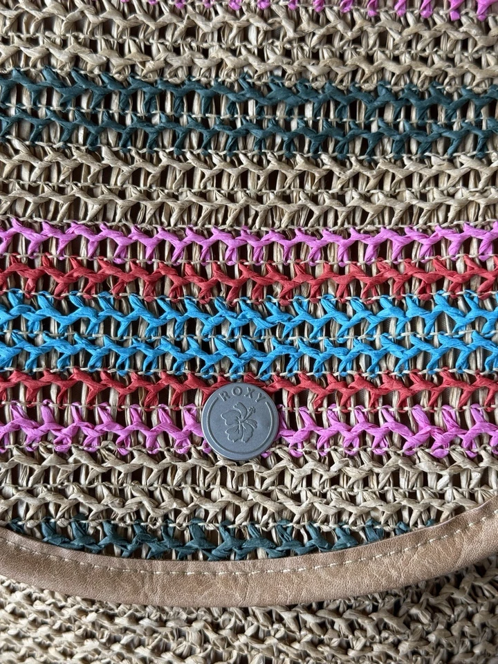 Mochila Roxy Coco Pearl Cinch Top Multicolor Tejido Paja y Correa de Cuero Vegano Foto 2 de 4