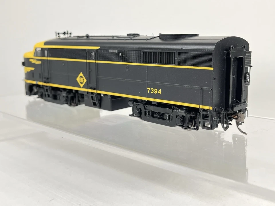 NIB Rapido HO Scale Erie Alco FA-2 #7394 DC Powered - Image 4 of 4
