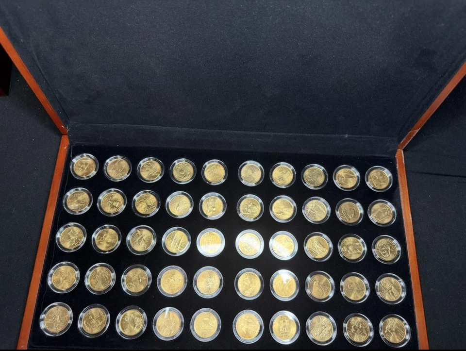 1999~2008 50 State Quarters Gold Plated Collector Set with Cherry Tone Wood Box - Image 2 of 3