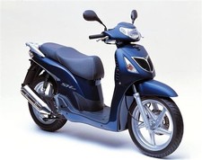 Coprisella specifico per scooter Honda Sh 150 00-06 realizzato in similpelle riv