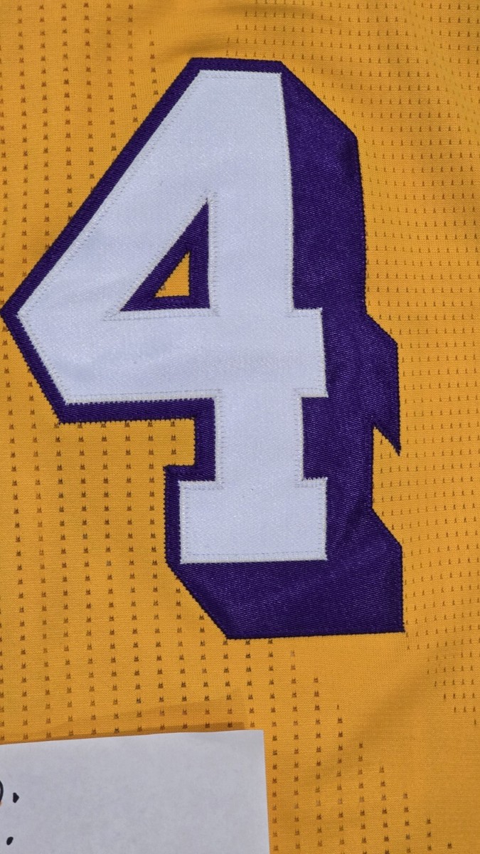 KOBE BRYANT 2010-11 HWC Nights LAKERS Adidas REV30 Pro-cut KOBE BRYANT 2010-11 HWC Nights LAKERS Adidas REV30 Pro-cut