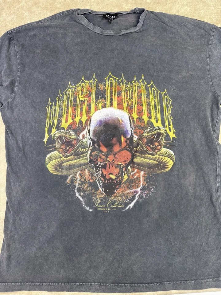 Boohoo Man 衬衫全球酸洗头骨眼镜蛇图案 T 恤男式 L 码 — 第 4/4 张图片