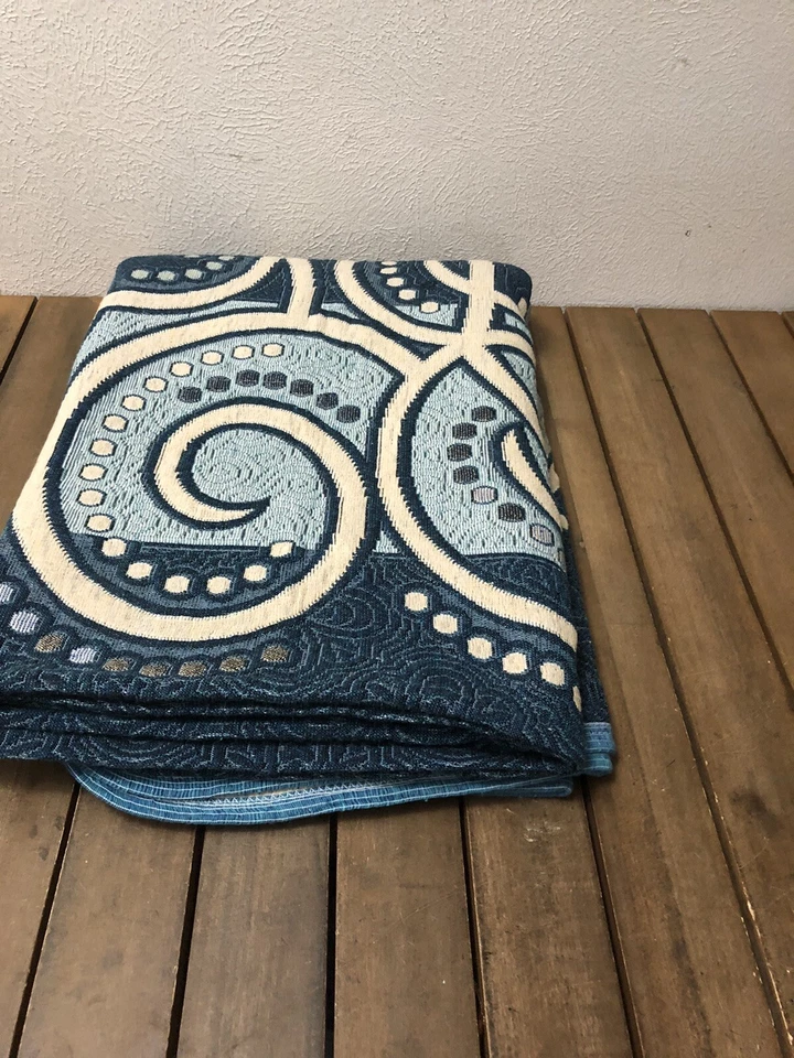 VNT Blue Beige F/Queen Size Bedspread Coverlet Geometric Jaquard 102x88" EUC - Image 2 of 4