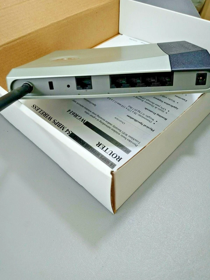 L👀K Dell TrueMobile 2300 WRTB-107GD340 Wireless Broadband Router No Cords - Image 4 of 4