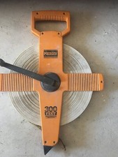 Used Keson300 Ft Tape Measure, 1/2 In Fiberglass Blade Model # Otr-18-300