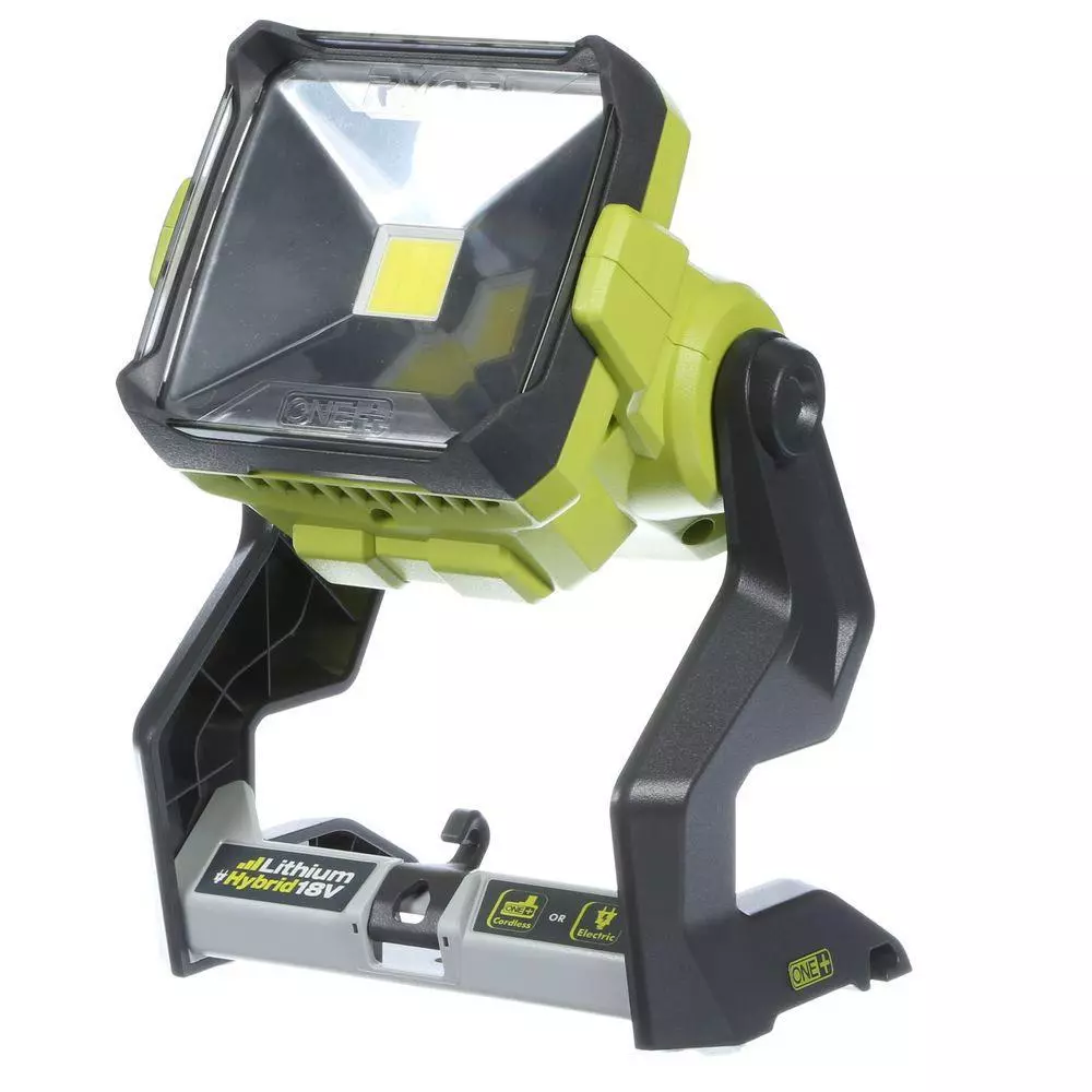 USB LITHIUM LED Magnifying Light - RYOBI Tools