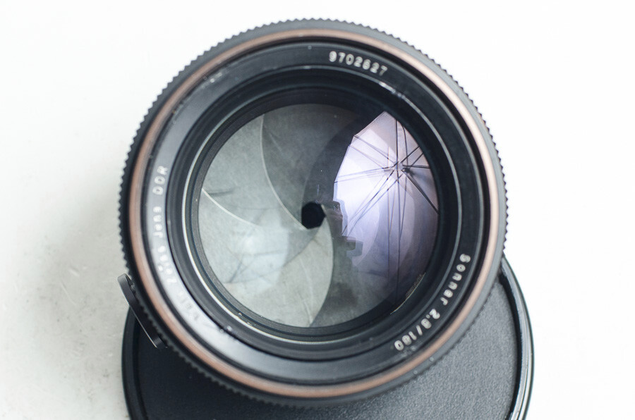 Sonnar 2.8/180 Carl Zeiss Jena. 180mm f2. 8 Pentacon Six 6 Sonnar 2.8/180 Carl Zeiss Jena. 180mm f2. 8 Pentacon Six 6