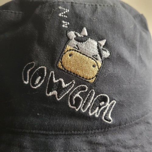 Bucket Hat Black & White Cow Print Reversible Cowgirl Embroidery Print Preowned - Picture 5 of 9