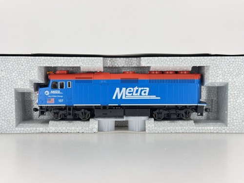 Locomotora HO Kato 37-6571 Chicago Metra City of West Chicago EMD F40PH #137 | Condition: Used