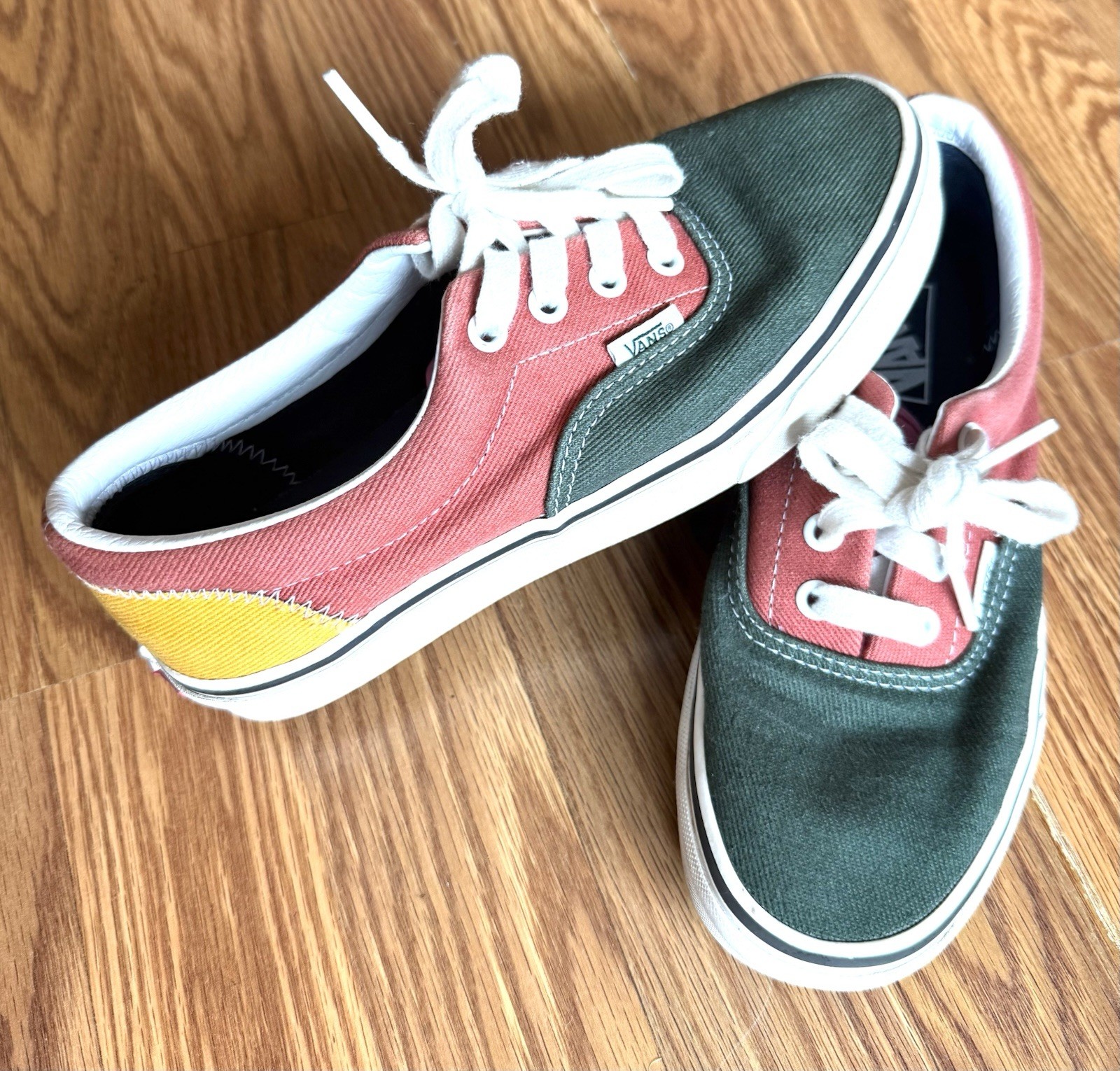 Shoes Women&rsquo;s 7 / Men&rsquo;s 5.5 Multicolor
