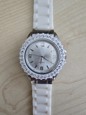 Markenlose Armbanduhr Damen (Batterie Ist Leer)