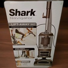 SHARK Navigator Lift-Away DLX NV-366. Powerful Pet Hair Pickup Power. Vacuum NEW