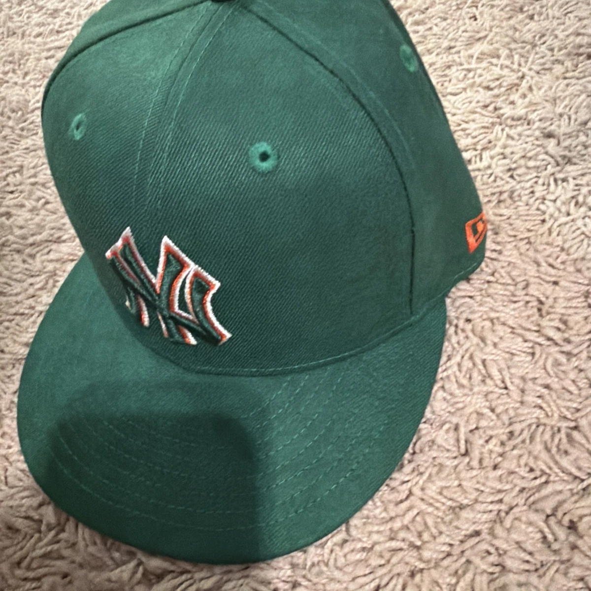 New Era New York Yankees 7 3/8 Size MLB Fan Apparel & Souvenirs