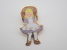 Madame Alexander Doll 1991 Premier Vintage Lapel Pin