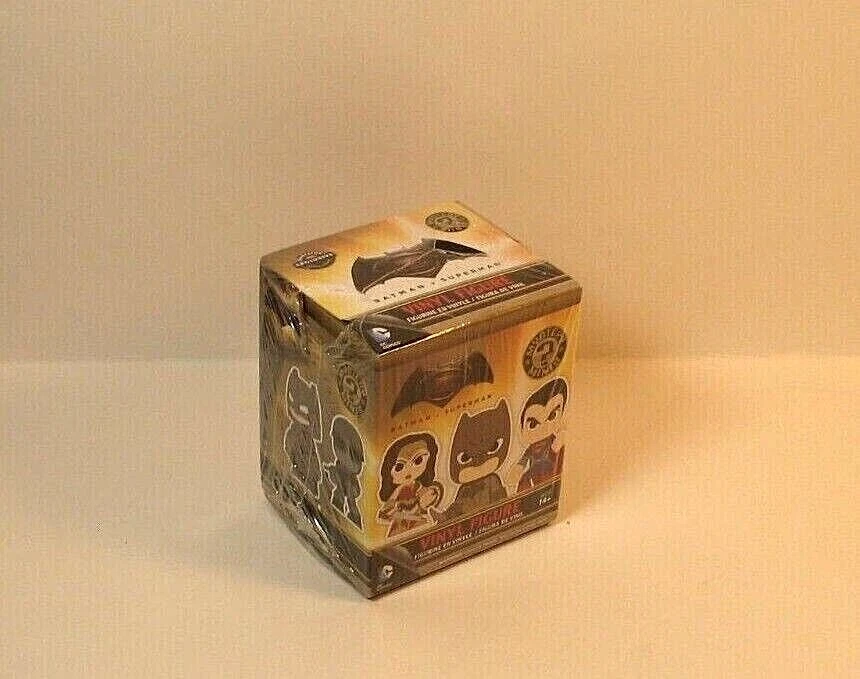 Funko Mystery Minis DC Batman v Superman GameStop Exclusive Sealed NEW - Image 3 of 3