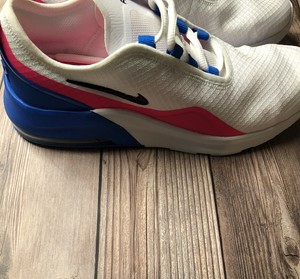 nike air max motion 2 black and pink