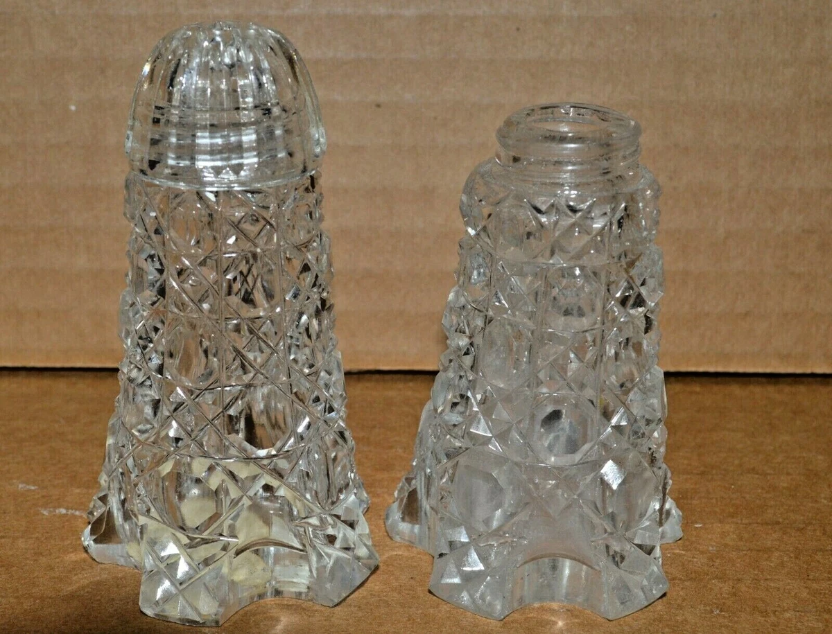 Formal salt and clearance pepper shakers