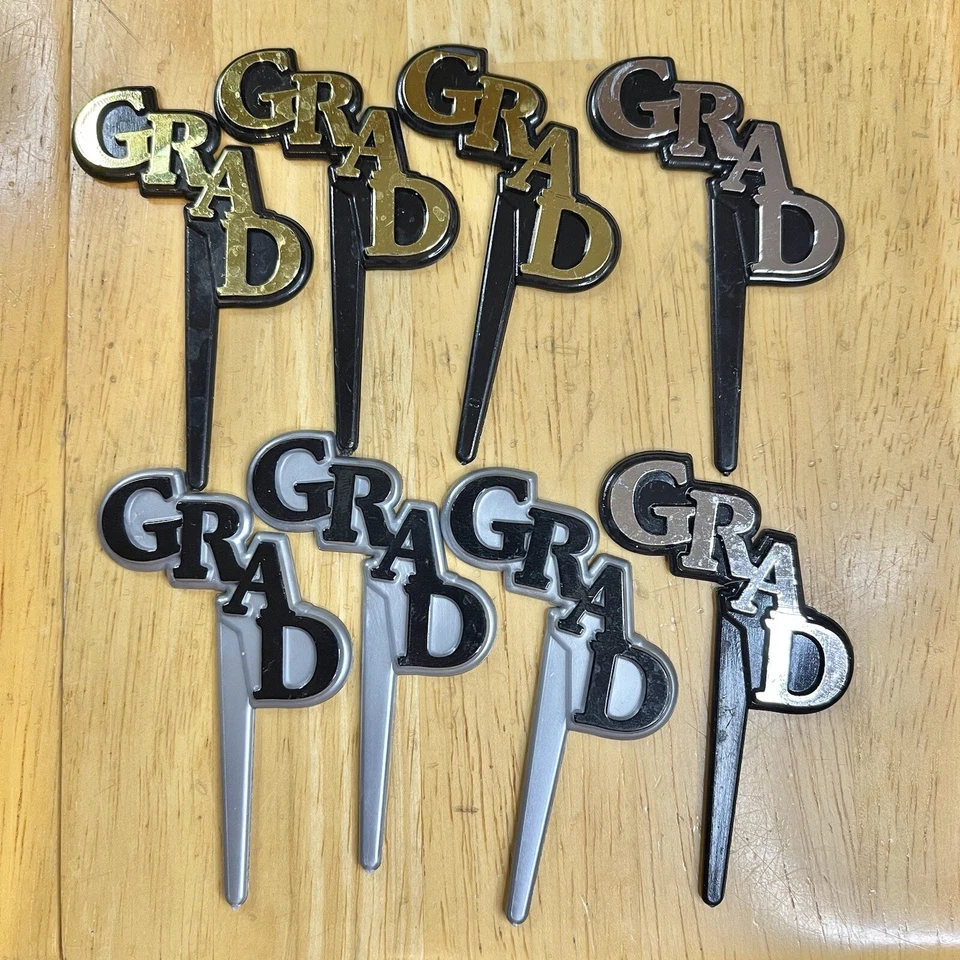 8 selecciones de cupcakes GRAD, decoración de cupcakes 3 dorados/negros, 3 negros/grises, 2 plateados/negros Foto 4 de 4