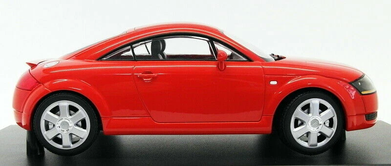 Tt Coupé 1988 Red MINICHAMPS 155017022 1/18 Die Cast IN Metallo 8N Fase 1 Rosso - Immagine 4 di 4