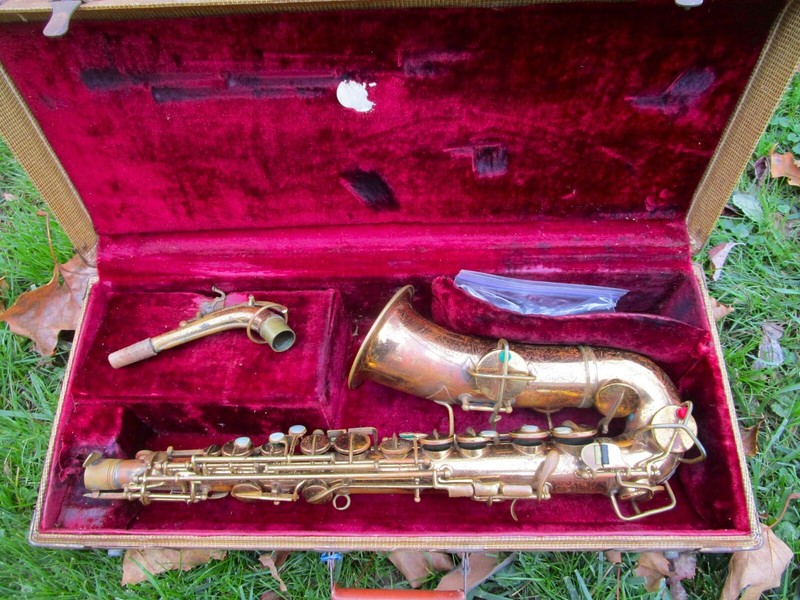 CONN PAN AMERICAN ALTO SAXOPHONE,  SERIAL # 0180,  CASE