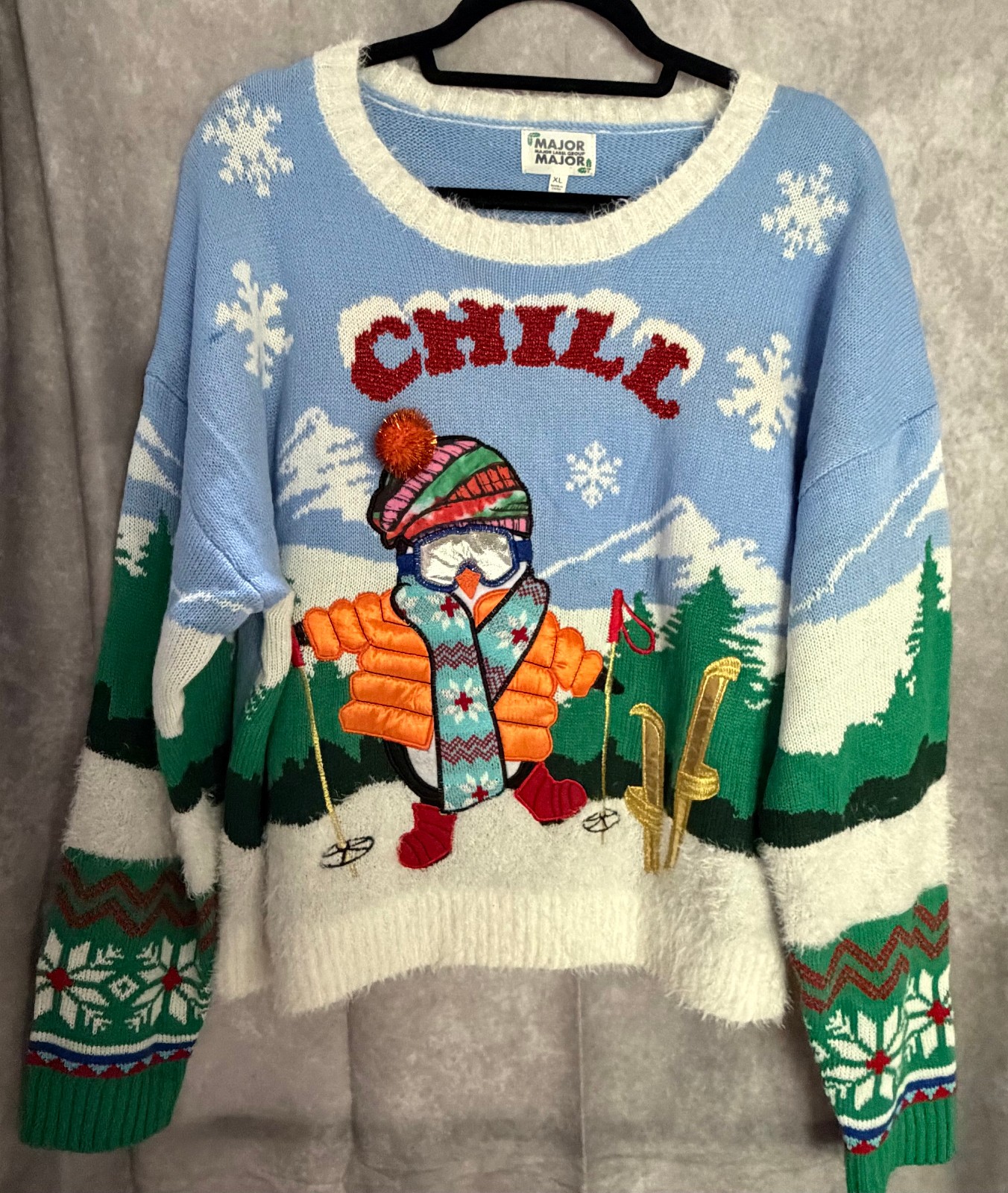 Major Label Group XL Holiday Penguin Skiing Novelty Sweater – 82% Acrylic