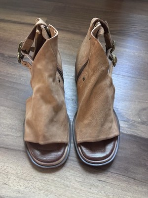 A.S.98 Camel Heeled Buckle  Naldo Sandals  Size 41 MSRP $330