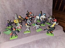 VINTAGE Britains Deetail Medieval Knight Warriors Toy Figure Lot Of 15 VTG 1971