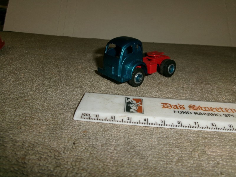 1960'S WHITE TRUCK CO. CABOVER 3000 WINROSS DIECAST METAL TRUCK CAB ONLY - NICE