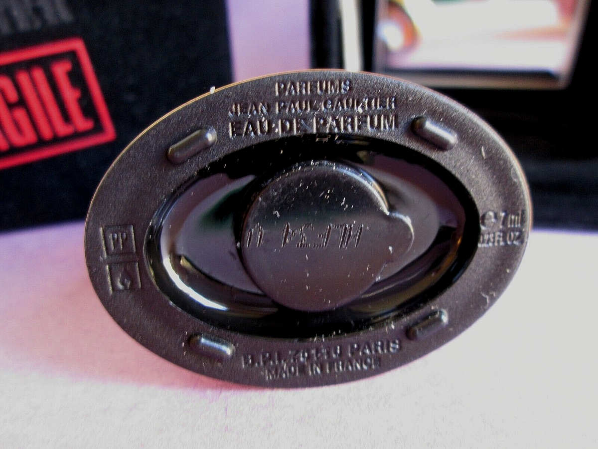 ヴィンテージ　Jean Paul  10ml Vintage Jean Paul Gaultier Fragile Mini Eau de Parfum Velvet Box 7