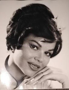 LAYA RAKI Dancer GERMAN FILM ACTRESS bw 14 X 11 FOUND  PHOTO Portrait 910 3 M