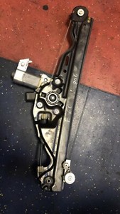 BMW 5ER E60 FENSTERHEBER HINTEN LINKS RHD 7184743S 7184745E