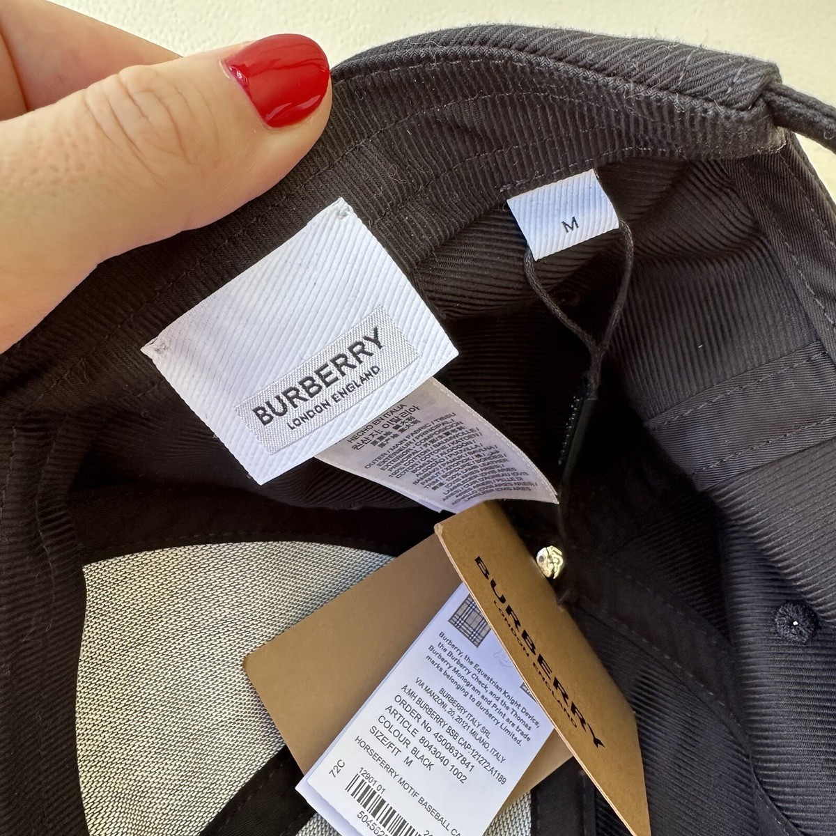 NWT Burberry Unisex US M Horseferry Embroidered Baseball Cap Black