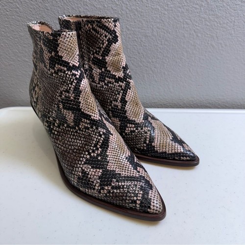 AGL Boots Size 9 Snakeskin Print Ankle Block Heels Comfy Low Heel - Picture 11 of 11