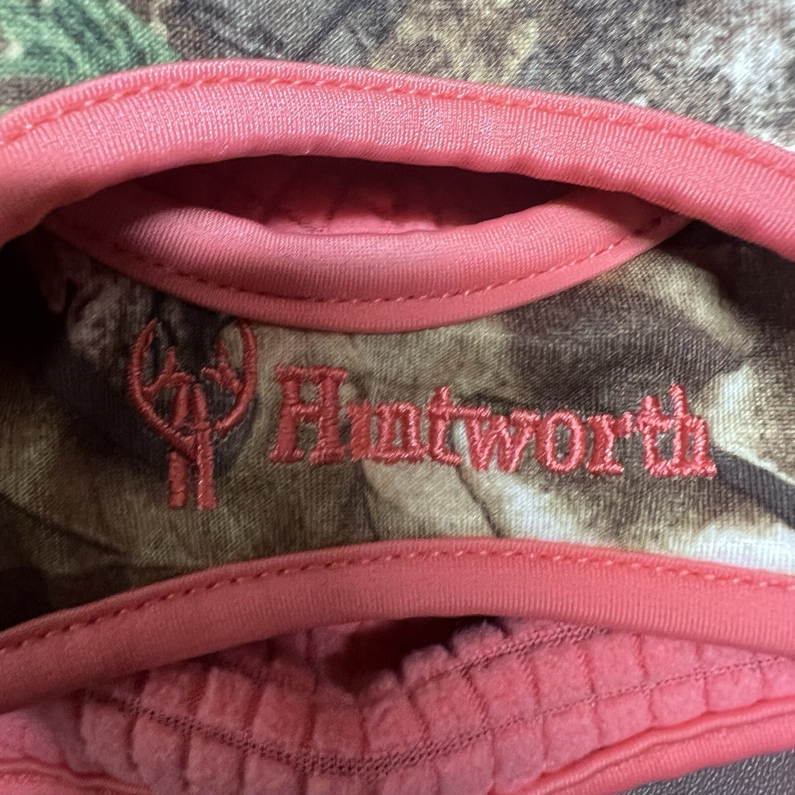 PONY Cappello berretto Huntworth mimetico e rosa. Con foro coda di cavallo