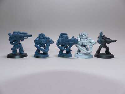 4 Devastator + 1 Marine (Sergeant?) - Space Wolves / Marines - Warhammer 40K