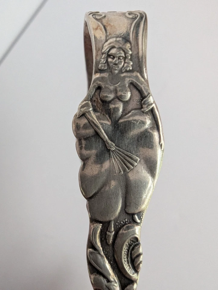 Pinzas de azúcar suecas antiguas plateadas - Art Nouveau figurativa mujer, c. 1900 Foto 4 de 4
