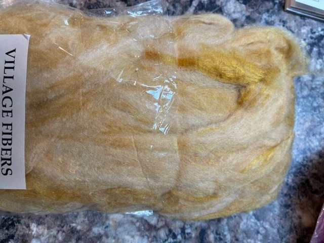 A package of blending silk for spinning, felting, and paper making - Image 3 of 4