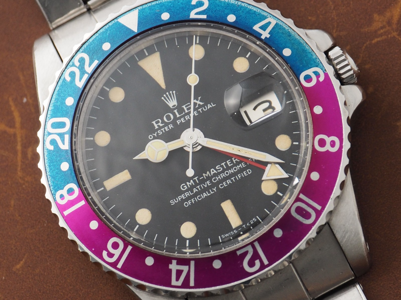 Rolex GMT-Master 1675、1968、フクシアペプシベゼル、ロングEダイヤル、C&Iリベット