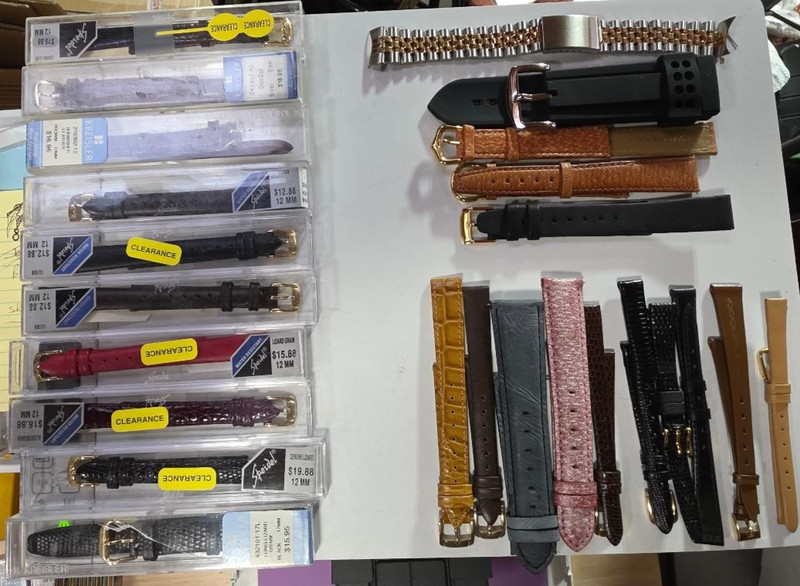 Watch Bands LOT OF 25 Assorted Replacement MISC Types and Sizes NOS  BAG #442