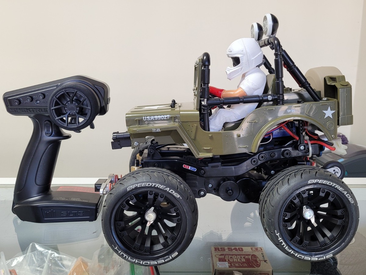 Full Custom Tamiya 1/10 R/C Wild Willy 2 Jeep + ESC Servo Spektrum