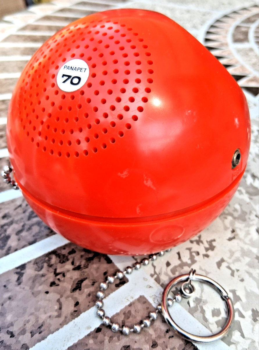 Vintage PANASONIC PANAPET 1970's AM Transistor RADIO Ball Orange w