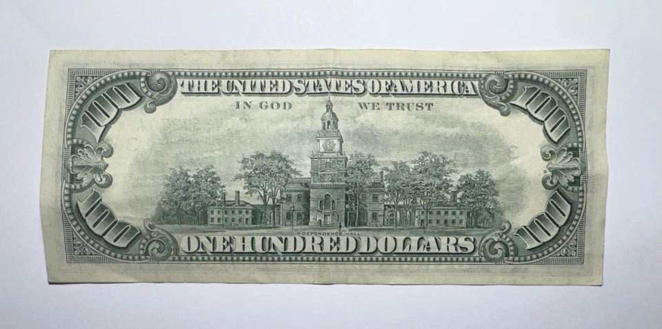 1969 A $100 Federal Reserve Note Philadelphia - Image 2 of 2