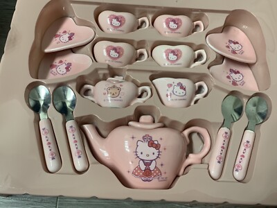 【1995年】HELLO KITTY★ミニチュア陶器 ティータイム６点 ★中古品 1995年】HELLO KITTY☆ミニチュア陶器 ティータイム6点 ☆中古品 1995