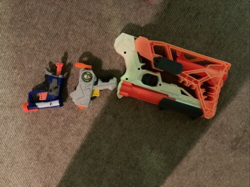 Zielscheibe Zusammen Mit Der Nerfgun Jolt Einer Andern Mini Und Eine Große Nerf - Bild 4 von 7